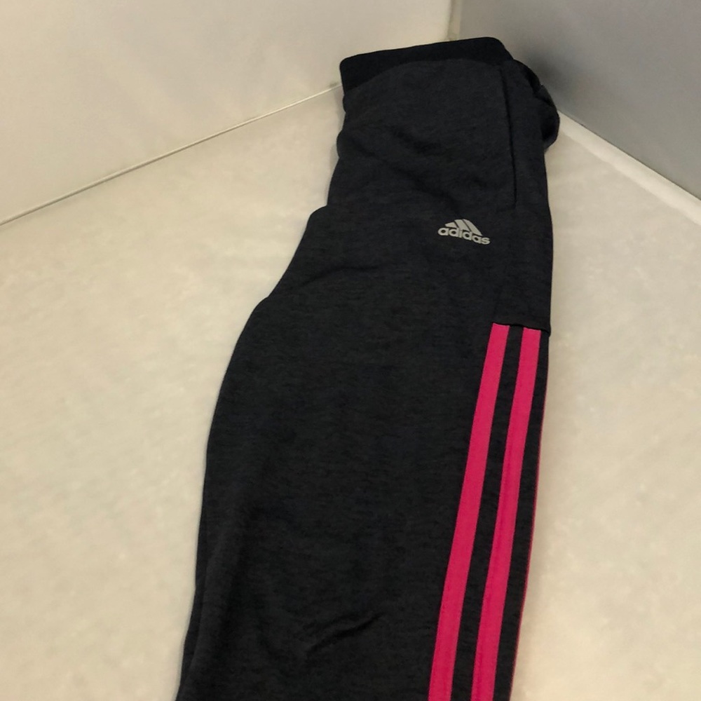 Girls adidas sweatpants💜💜